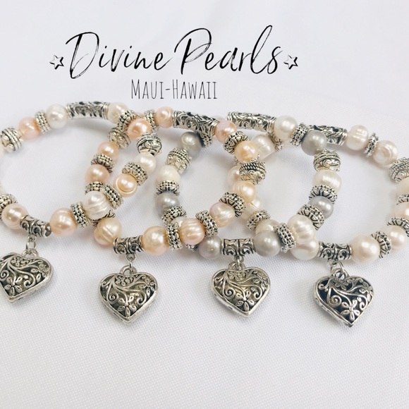 NWT White & Gray love bracelet - Picture 4 of 8